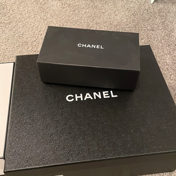 Three boxes - Picture 6 of 6